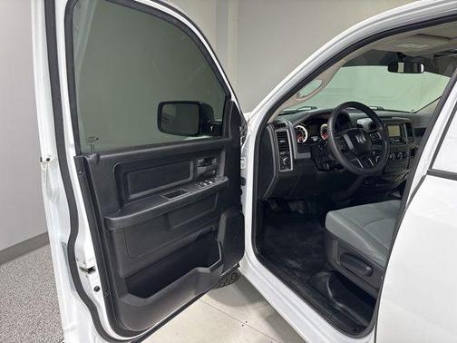 Bright White Clearcoat 2018 RAM 1500 Tradesman