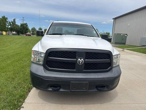 Bright White Clearcoat 2018 RAM 1500 Tradesman
