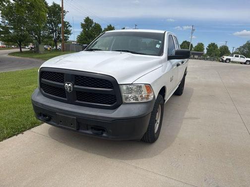 Bright White Clearcoat 2018 RAM 1500 Tradesman