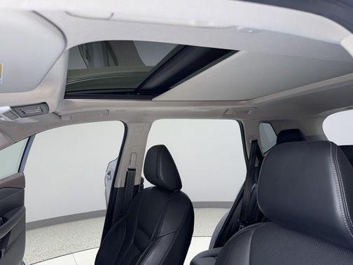 Boulder Gray Pearl 2022 Nissan Rogue Platinum