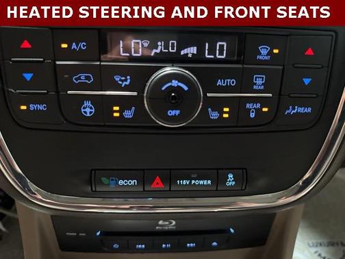 2016 Chrysler Town & Country Limited Platinum