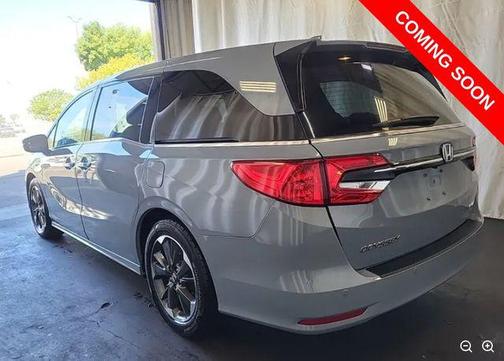 Sonic Gray Pearl 2023 Honda Odyssey Elite