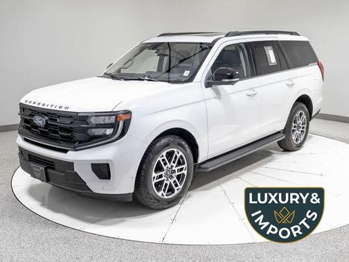 Oxford White 2025 Ford Expedition Active
