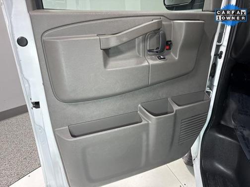 2017 Chevrolet Express 2500 LS