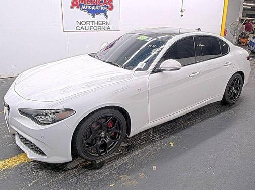 2022 Alfa Romeo Giulia Ti