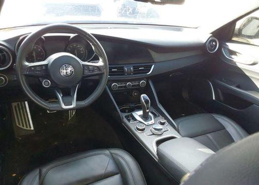 2022 Alfa Romeo Giulia Ti