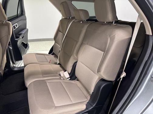 Silver Metallic 2021 Ford Explorer Base