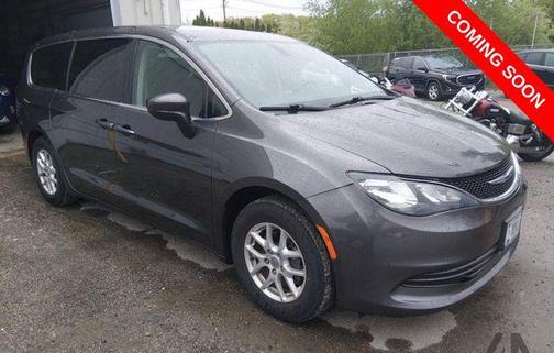 Granite Crystal Metallic Clearcoat 2020 Chrysler Voyager LX