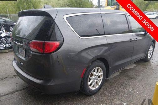 Granite Crystal Metallic Clearcoat 2020 Chrysler Voyager LX