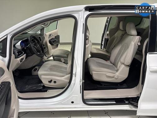 2018 Chrysler Pacifica Hybrid Touring Plus