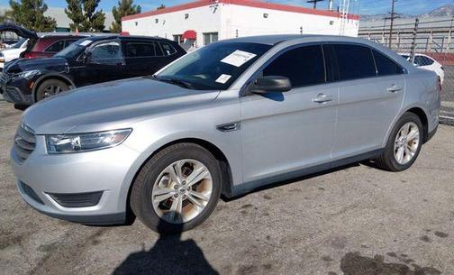 Ingot Silver 2018 Ford Taurus SE