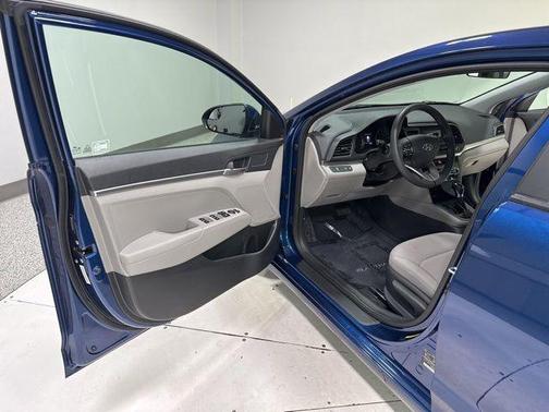 Lakeside Blue 2020 Hyundai ELANTRA SE
