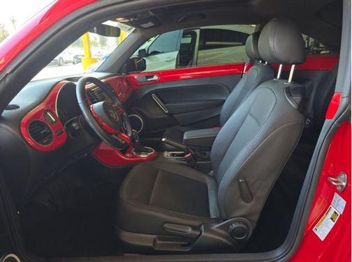 Tornado Red 2018 Volkswagen Beetle 2.0T SE