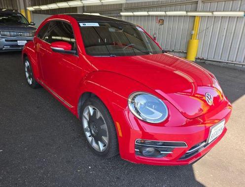 Tornado Red 2018 Volkswagen Beetle 2.0T SE