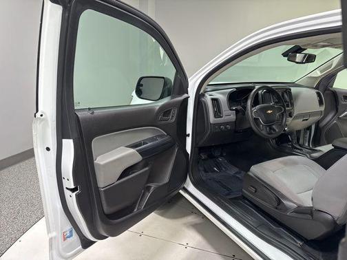 Summit White 2016 Chevrolet Colorado WT