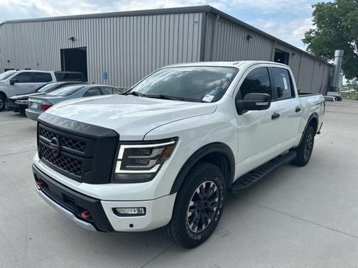 2020 Nissan Titan PRO-4X