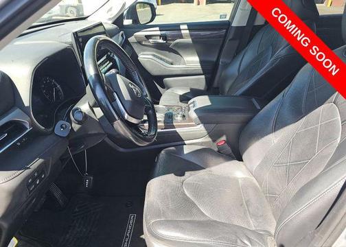 Celestial Silver Metallic 2021 Toyota Highlander Platinum