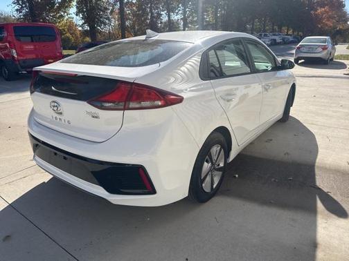 2018 Hyundai IONIQ Hybrid Blue