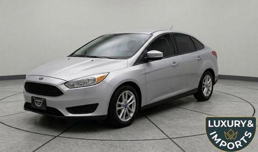 Ingot Silver Metallic 2017 Ford Focus SE
