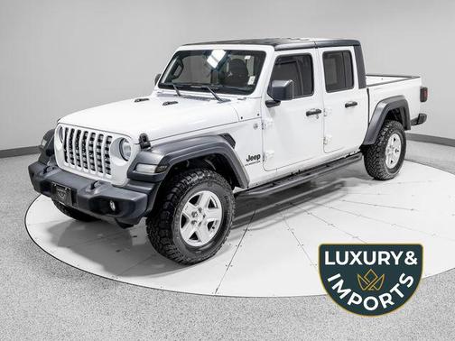 Bright White Clearcoat 2020 Jeep Gladiator Sport S