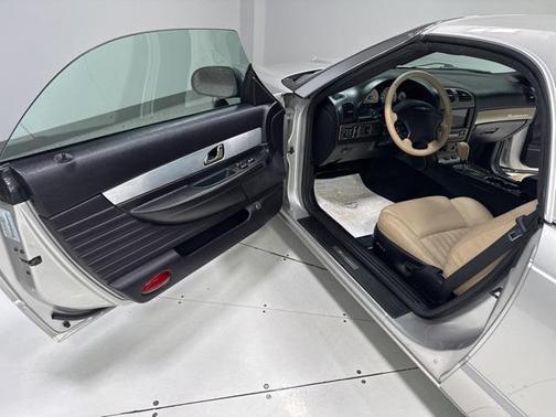 2004 Ford Thunderbird Deluxe