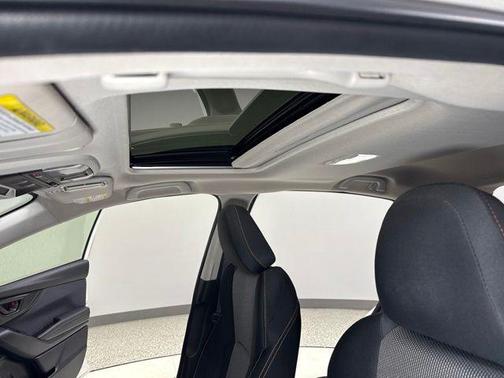 Crystal White Pearl 2021 Subaru Crosstrek Premium