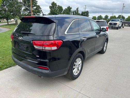 Ebony Black 2016 Kia Sorento LX