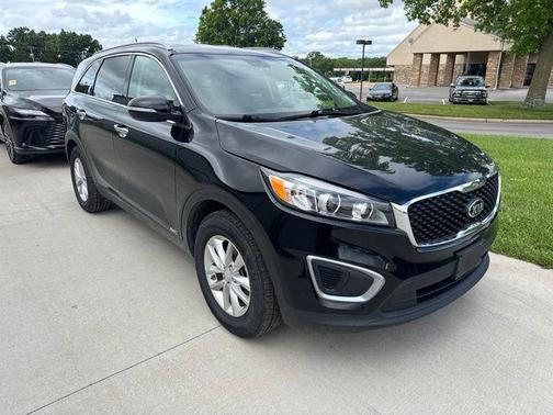 Ebony Black 2016 Kia Sorento LX