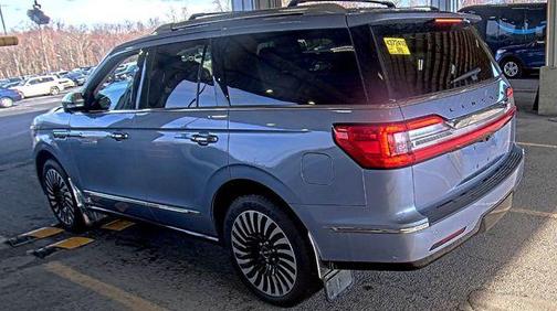 Crystal Blue Metallic 2019 Lincoln Navigator Black Label
