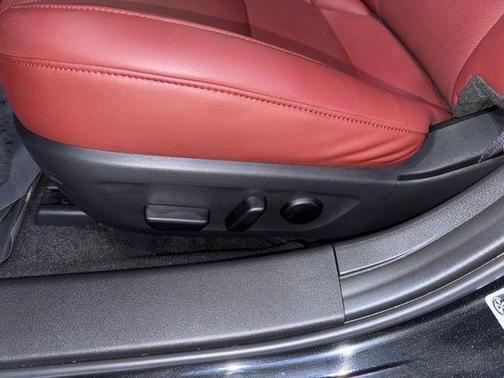 2025 Mazda Mazda3 FWD w/Premium Package