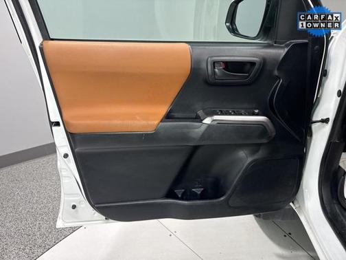 2016 Toyota Tacoma SR5
