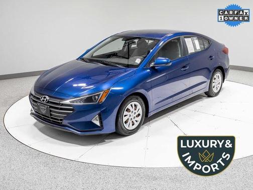 2019 Hyundai ELANTRA SE