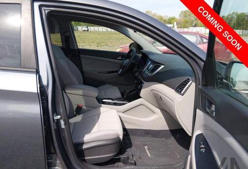 Coliseum Gray 2018 Hyundai TUCSON SE