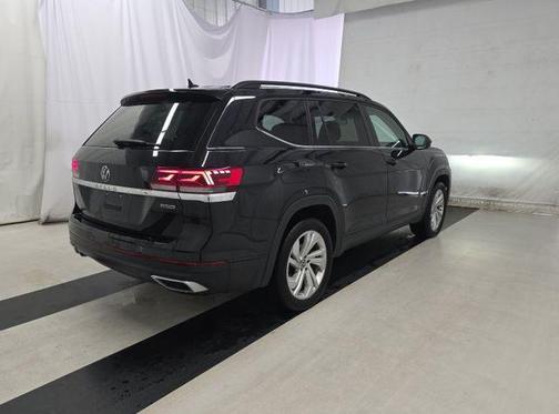 2022 Volkswagen Atlas 2.0T SE w/Technology 4MOTION