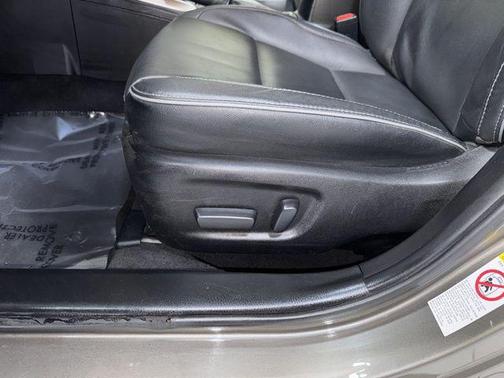 Falcon Gray Metallic 2019 Toyota Corolla XLE