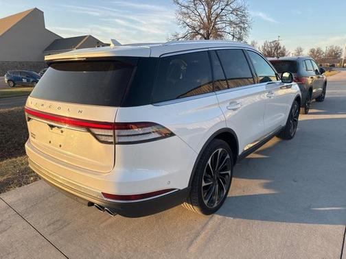 2022 Lincoln Aviator Reserve AWD