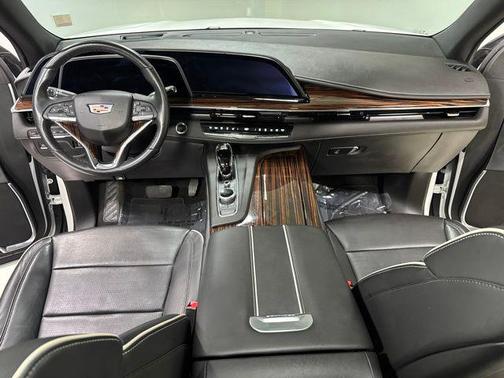 Crystal White Tricoat 2023 Cadillac Escalade Premium Luxury