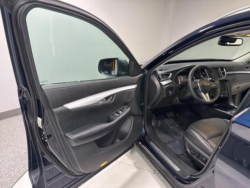 2019 INFINITI QX50 Luxe