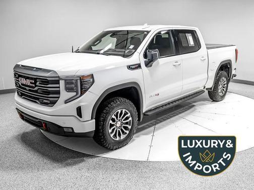 Summit White 2022 GMC Sierra 1500 AT4