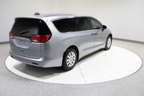 2020 Chrysler Voyager L