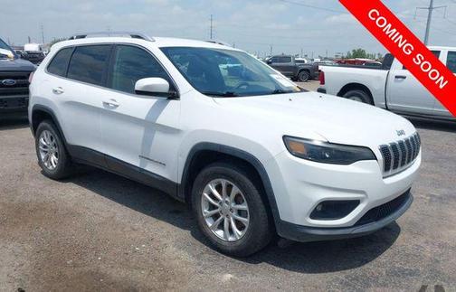 Bright White Clearcoat 2019 Jeep Cherokee Latitude