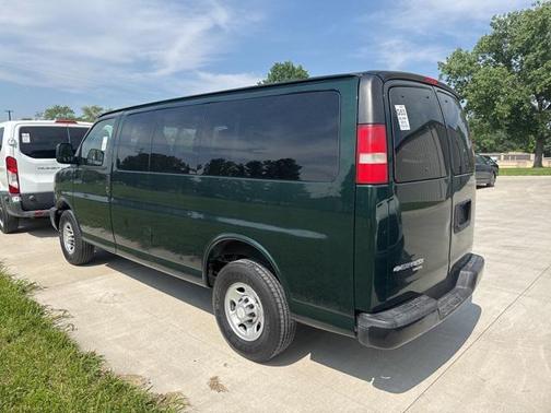 2015 Chevrolet Express 2500 LS