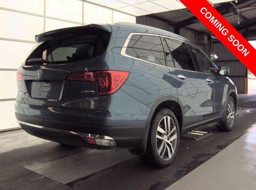 Teal 2018 Honda Pilot Touring