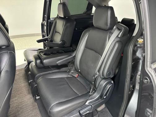 Modern Steel Metallic 2023 Honda Odyssey EX-L