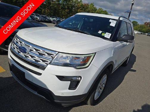 Oxford White 2019 Ford Explorer XLT