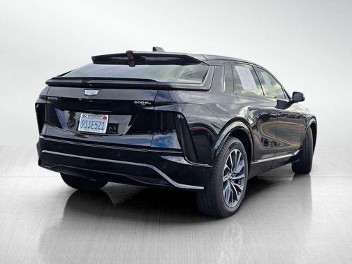 2025 Cadillac LYRIQ Sport