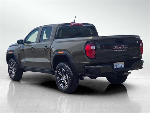 2023 GMC Canyon Base