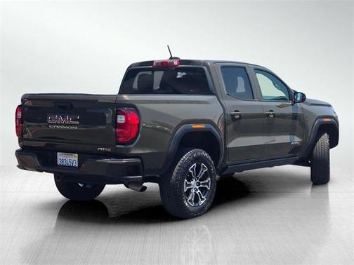 2023 GMC Canyon Base