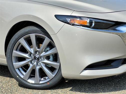 2025 Mazda Mazda3 FWD w/Preferred Package