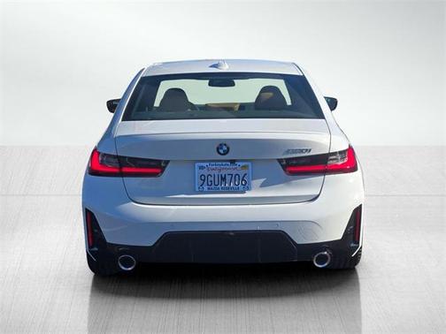 2023 BMW 330 330i